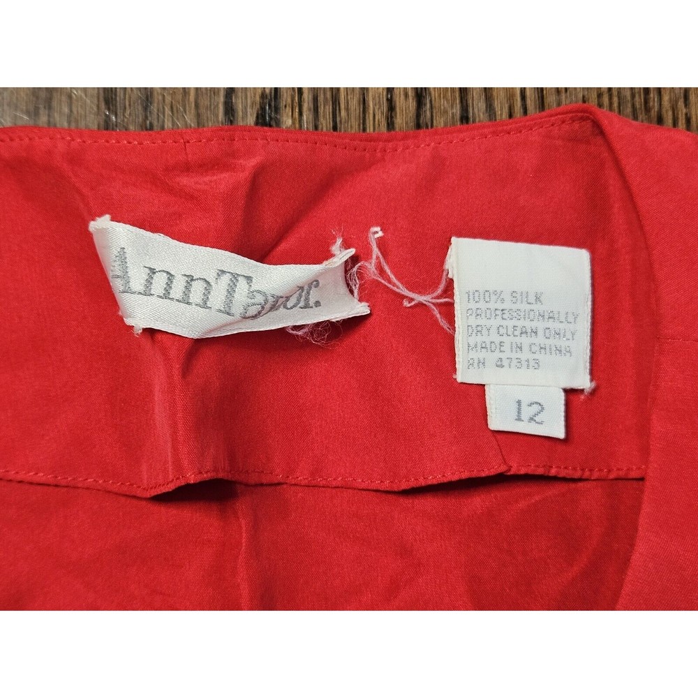 Vintage 80s 90s Ann Taylor Red 100% Silk Midi Dress Sz 10, Long Sleeve, Belted - Picture 4 of 13